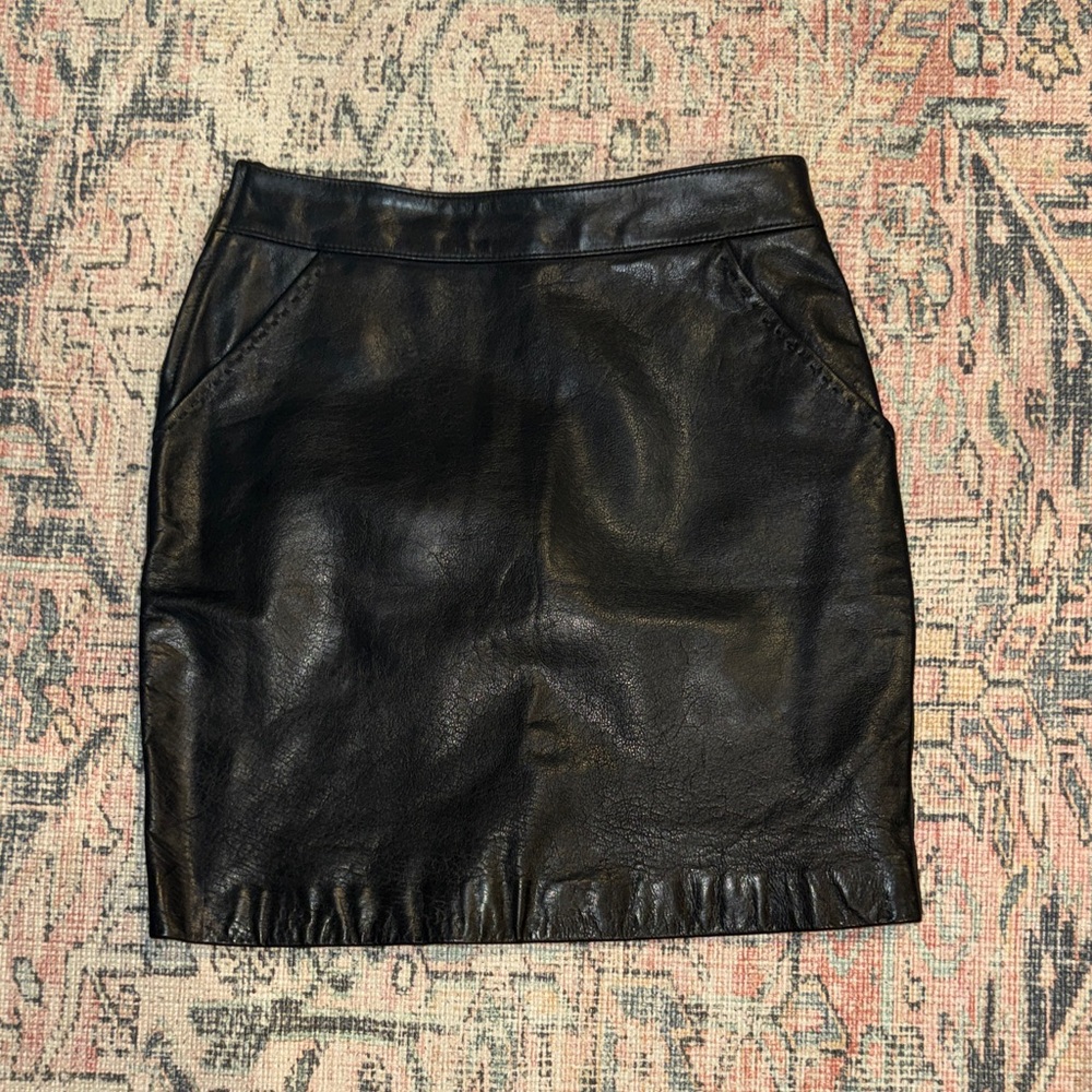 Chic Black Goat Skin Leather Mini Skirt